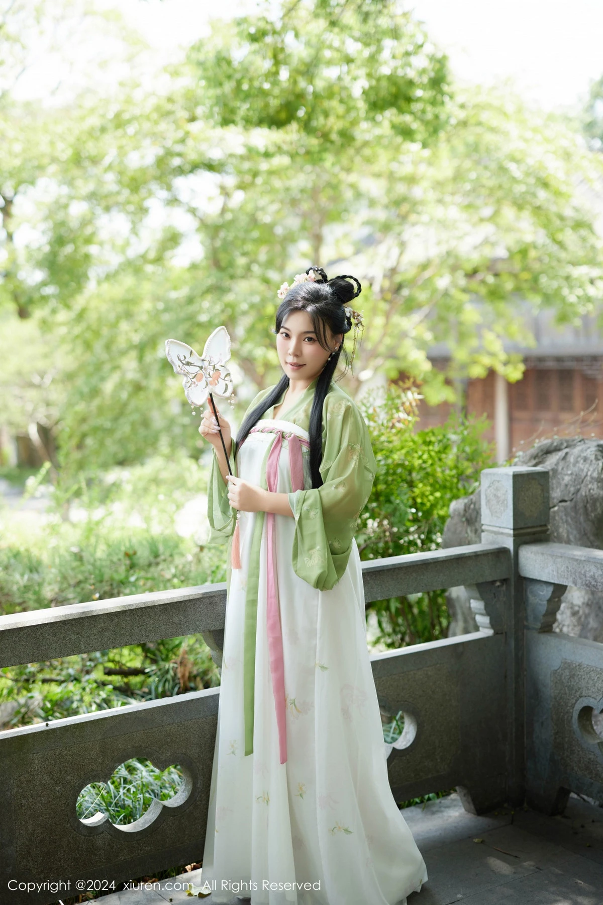 [XiuRen秀人网]第9162期麦田写真-秀人资源网